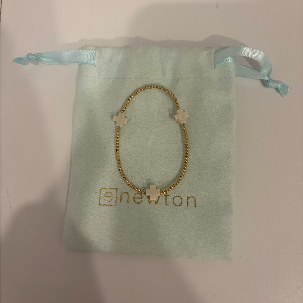 Newton Gold Bracelet 2mm with White Cross Accents